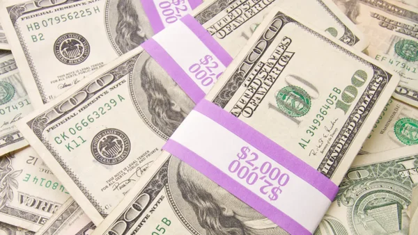 ¡Sigue cayendo! El precio del dólar tuvo cambio notable y fundamental en el cierre de hoy 27 de mayo de 2026