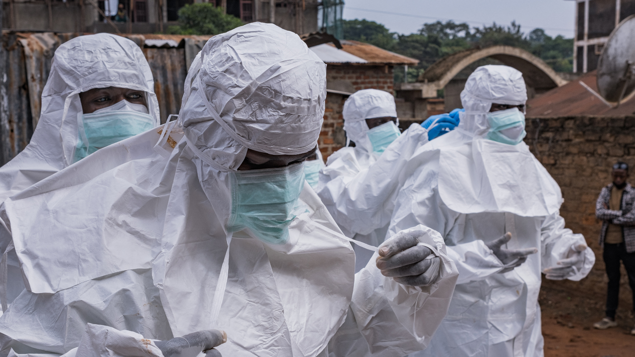 EE. UU. alerta sobre riesgo de una epidemia de ébola similar a la de 2014