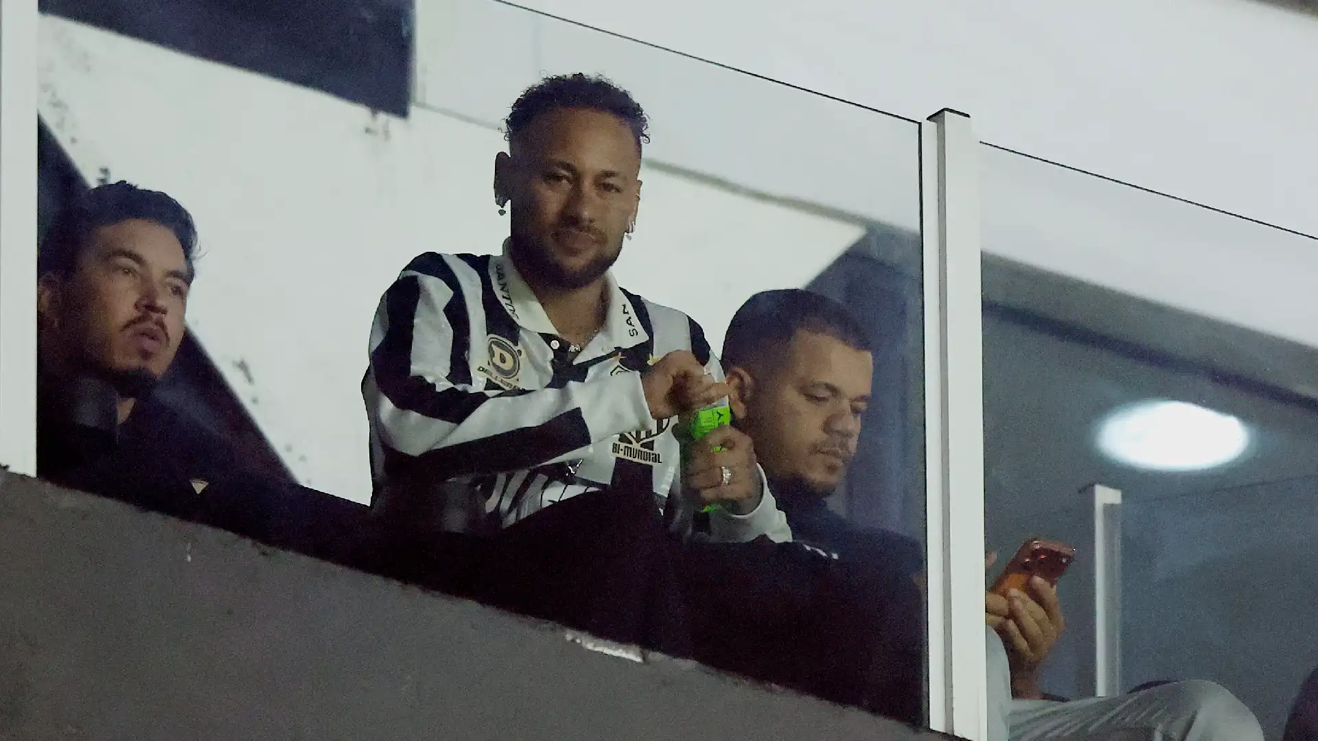 Neymar, lesionado con Brasil