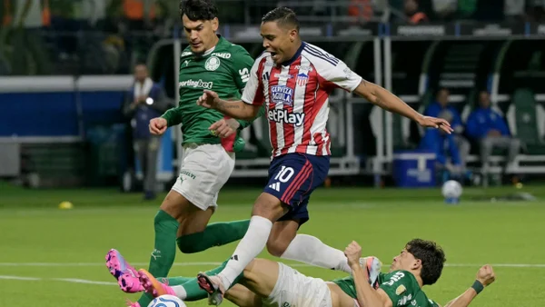 Con doblete de Jhon Arias, Junior fue goleado y eliminado de la Copa Libertadores Con doblete de Jhon Arias, Junior fue goleado y eliminado de la Copa Libertadores