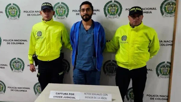 Médico de una EPS en Bogotá habría abusado a dos niñas en consulta: lo que les hacía en la valoración