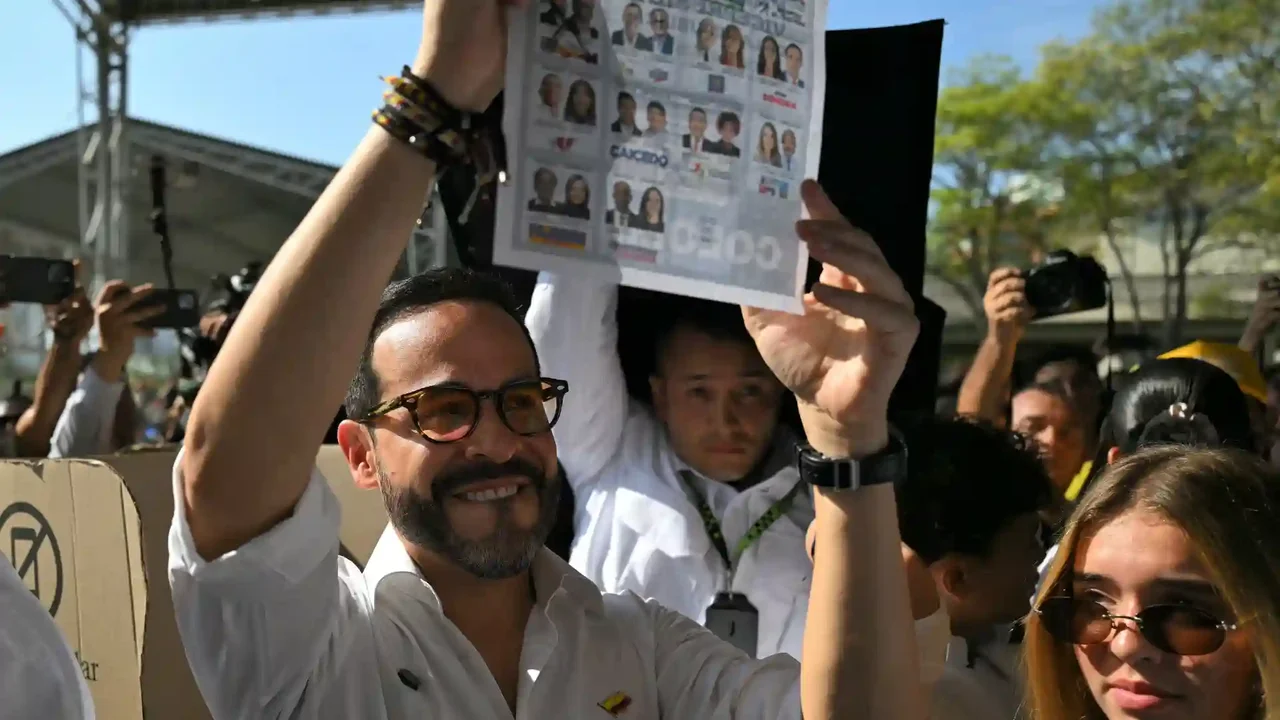 Cover image for Abelardo de la Espriella, el ‘outsider’ millonario que se disputa la Presidencia de Colombia