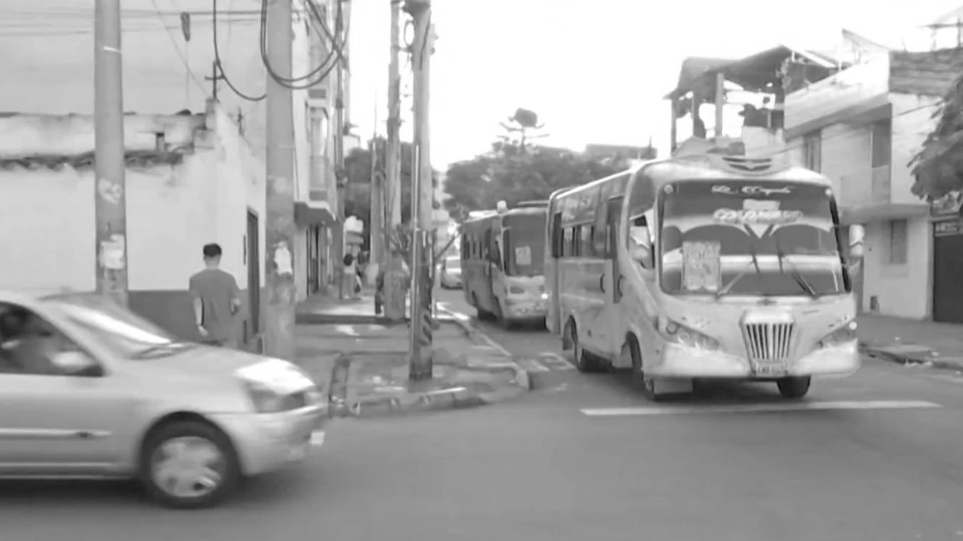 Accidente en peligroso cruce de vía en Bucaramanga