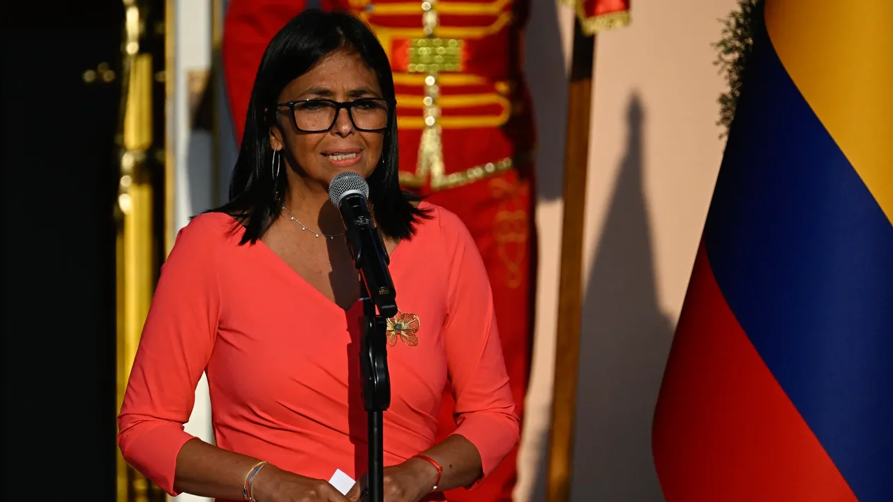 Delcy Rodríguez deja Venezuela por viaje a India: ¿Quién queda como presidente?