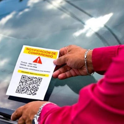 Están usando volantes con supuestas multas y códigos QR para robar ...
