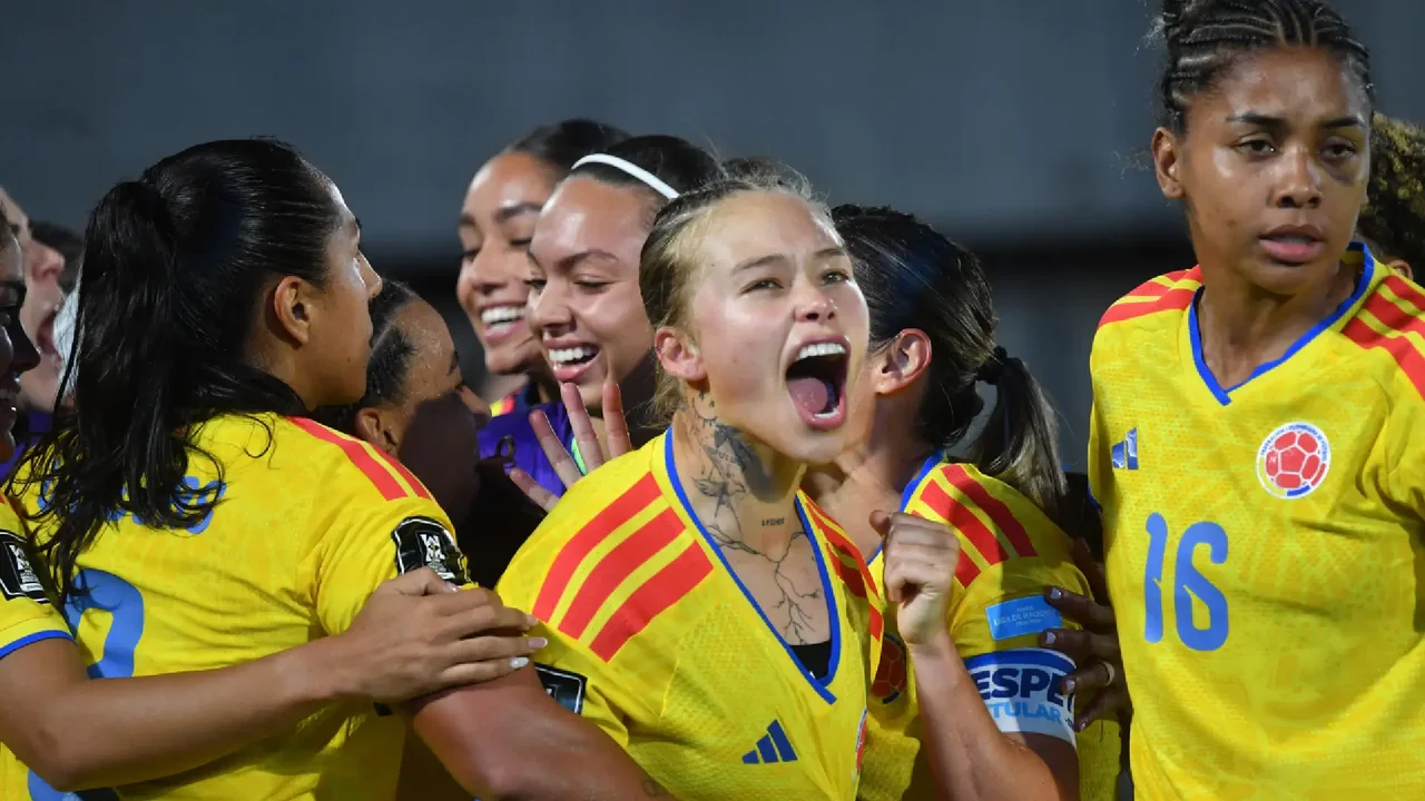 Cover image for La Selección Colombia le ganó 4-3 a Paraguay y es campeona de la Liga de Naciones Femenina