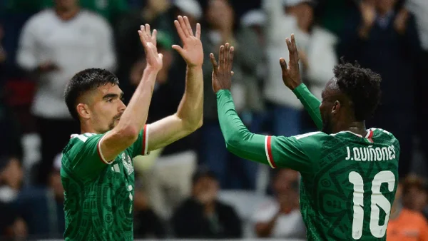 ¡GOLAZO! México ya le está ganando 1-0 a Sudáfrica en el Mundial 2026, con gol de Julián Quiñones ¡GOLAZO! México ya le está ganando 1-0 a Sudáfrica en el Mundial 2026, con gol de Julián Quiñones