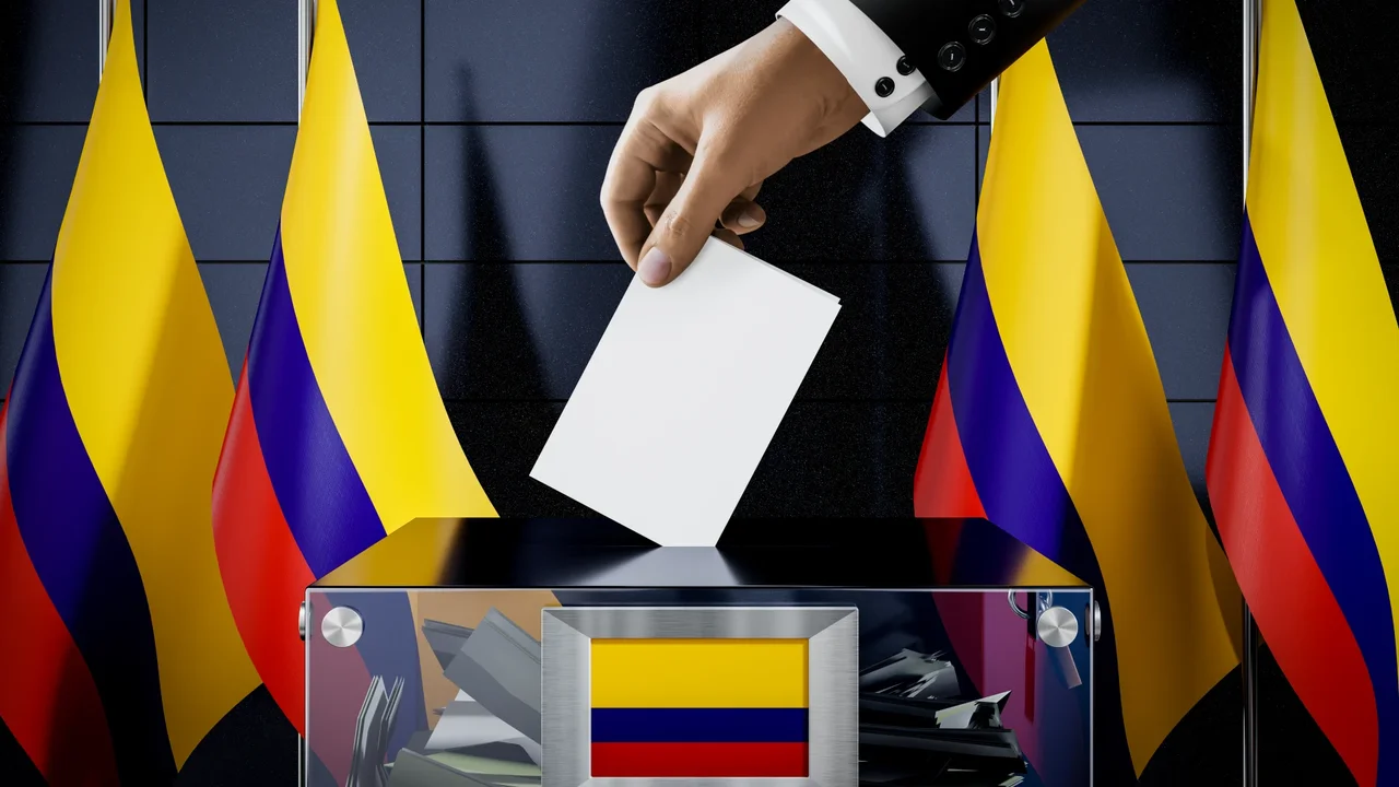 ¿Un colombiano con doble nacionalidad puede aspirar a la Presidencia de la República?