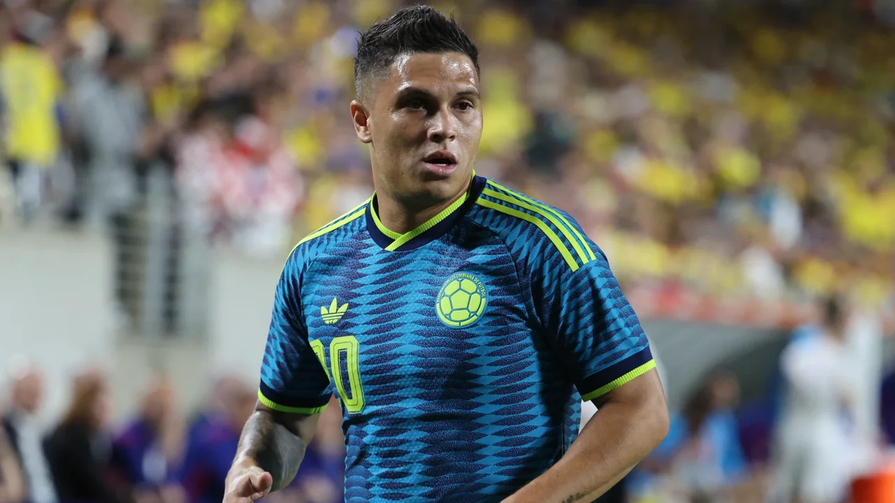 Juanfer Quintero pronostica cómo será el debut: el papel de James y el respeto por Cannavaro