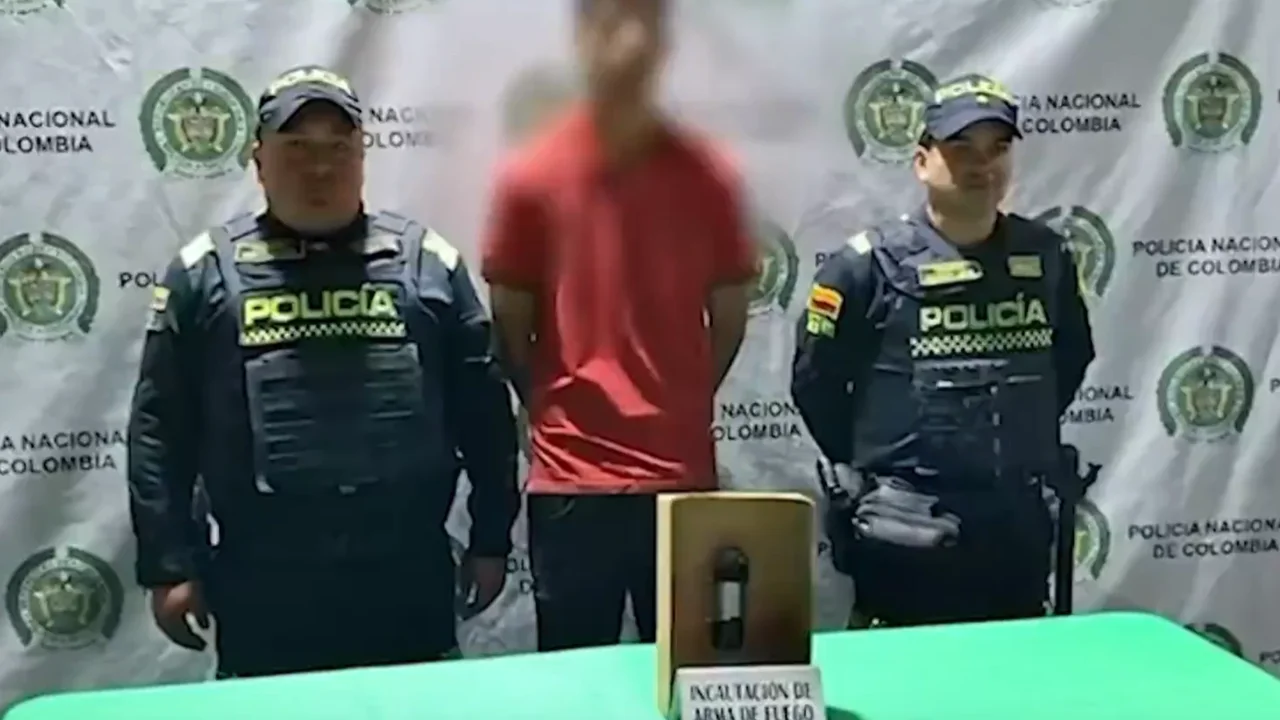 Adolescente de 16 años fue capturado en Bogotá portando una granada de fragmentación en el centro de la ciudad