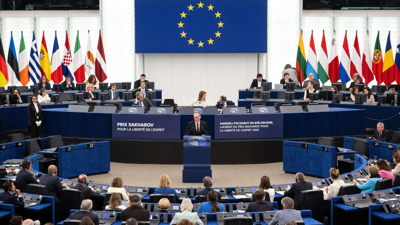 Parlamento Europeo aprueba los centros de retorno para migrantes fuera de sus fronteras