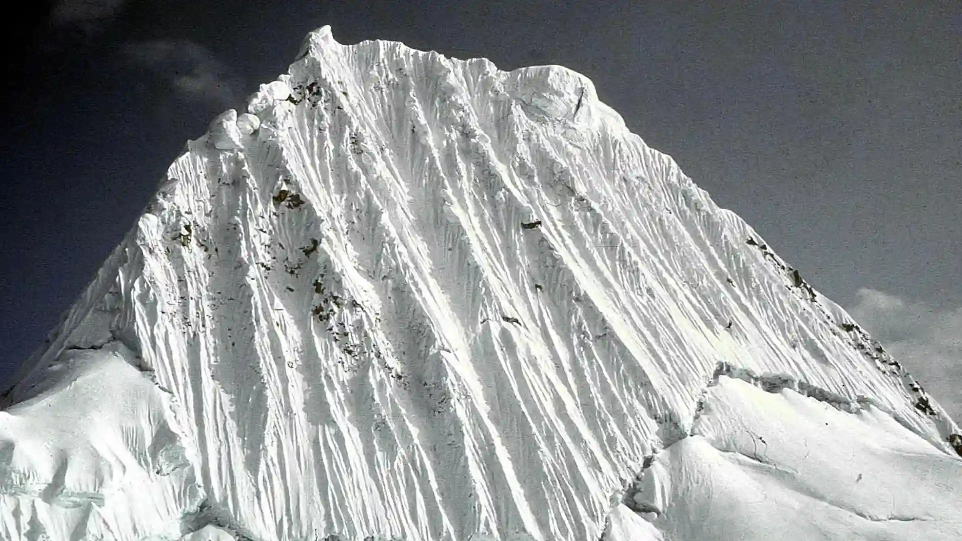 Montañista mexicano y su esposa murieron sepultados por una avalancha en nevado de Perú