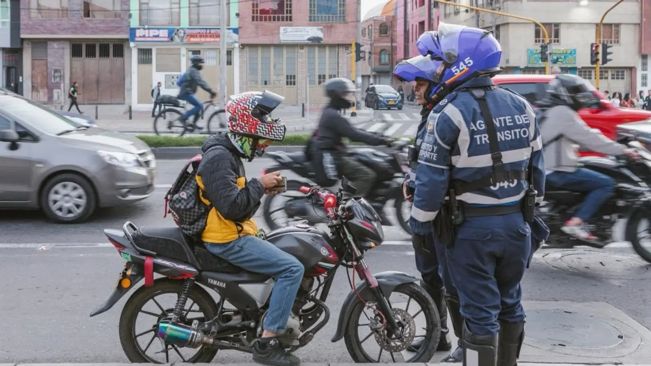 Bogotá advierte por suspensión de licencias de conducción por reincidencia