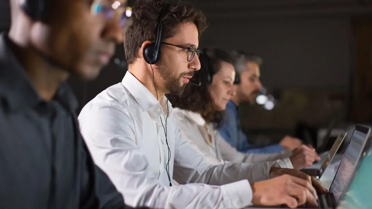 Nuevos empleos en Bogotá: así puede postularse a las 60 vacantes de asesor en call center