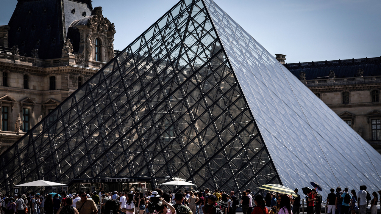 Presidente del Louvre advierte que el reconocido museo se encuentra al “límite”