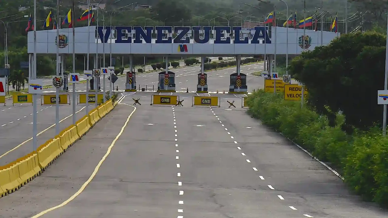 Cierran antes la frontera Cúcuta - Venezuela por modificación exprés al decreto de elecciones