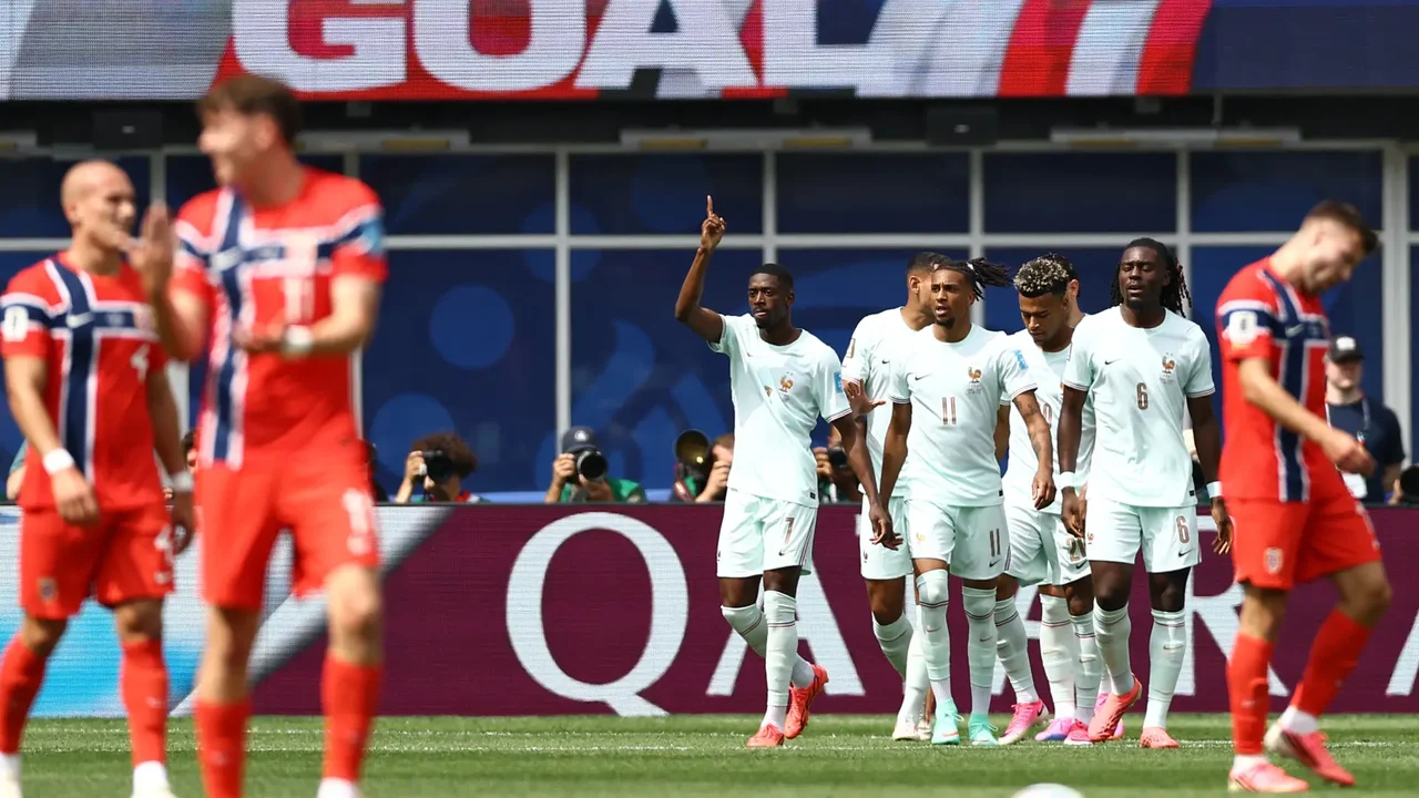 Francia golea 4-1 a Noruega con triplete de Dembélé