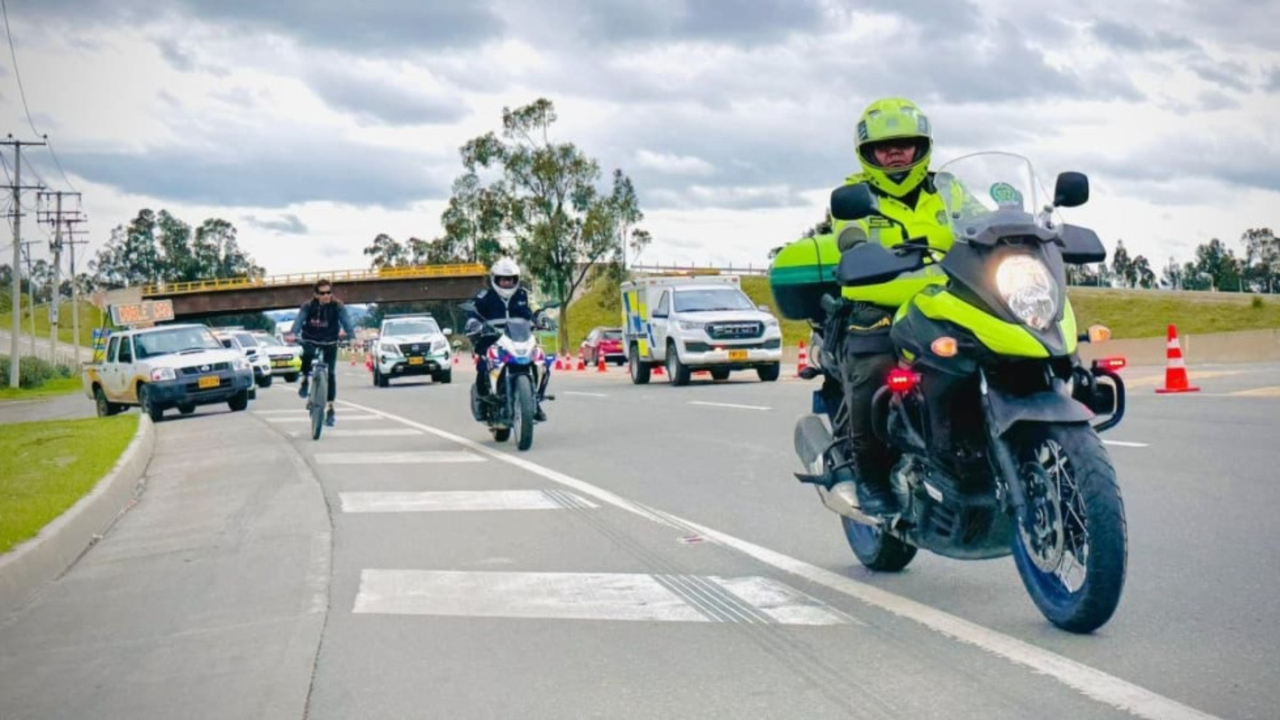 Gobernador de Cundinamarca recomienda evitar la Autopista Sur a viajeros que ingresen a Bogotá