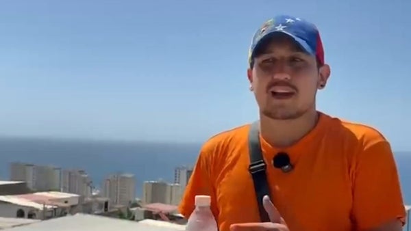 “El edificio de mi mamá se había caído”: colombovenezolano busca a su madre entre los escombros en Venezuela “El edificio de mi mamá se había caído”: colombovenezolano busca a su madre entre los escombros en Venezuela