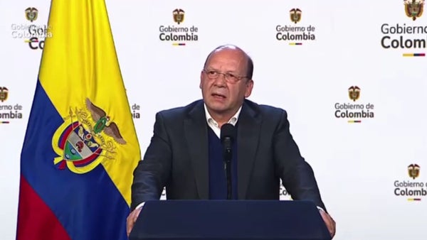 Ministro de Hacienda anuncia que el Gobierno Petro presentará una reforma tributaria Ministro de Hacienda anuncia que el Gobierno Petro presentará una reforma tributaria