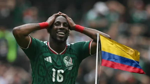 La admirable historia de Julián Quiñones, el colombiano que hoy es ídolo de México La admirable historia de Julián Quiñones, el colombiano que hoy es ídolo de México