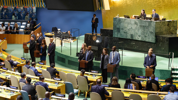 Activista que se prendió fuego frente a la ONU en Nueva York perdió la vida Activista que se prendió fuego frente a la ONU en Nueva York perdió la vida