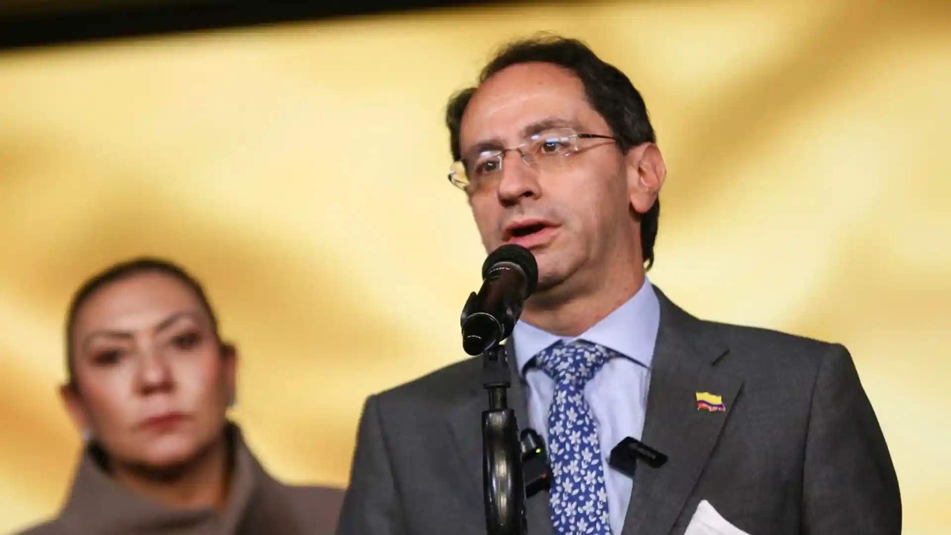 "Se está intentando configurar un golpe de Estado": vicepresidente electo José Manuel Restrepo
