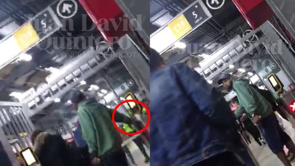 Video | Presunta banda está vendiendo ingresos ilegales a Transmilenio con un extraño dispositivo Video | Presunta banda está vendiendo ingresos ilegales a Transmilenio con un extraño dispositivo