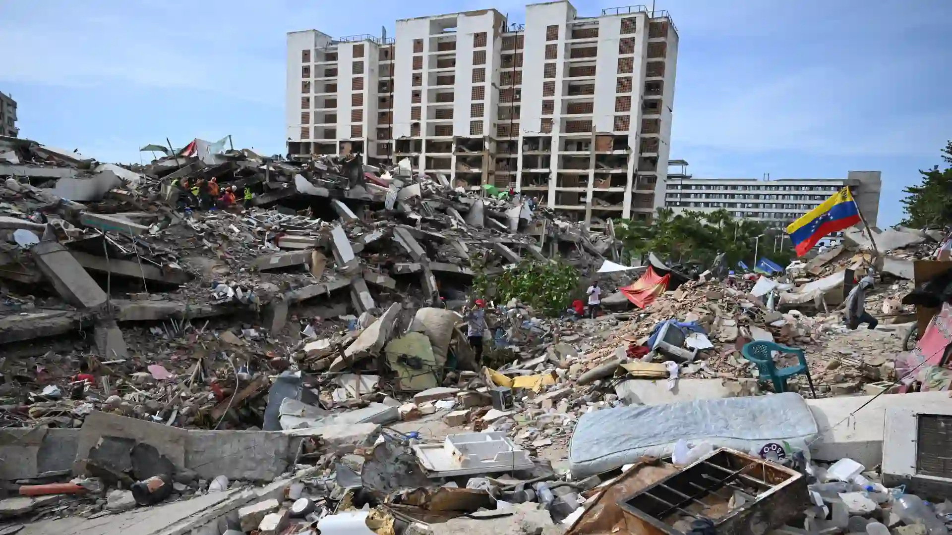 ¿Cómo seguir ayudando a las víctimas del terremoto en Venezuela que deja miles de muertos?