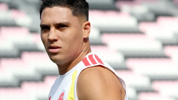 Fuerte cruce: Juanfer Quintero confrontó a un creador de contenido tras la eliminación en el Mundial Fuerte cruce: Juanfer Quintero confrontó a un creador de contenido tras la eliminación en el Mundial