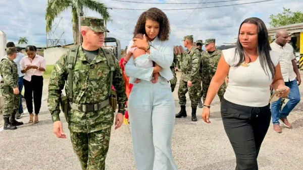 Detalles de cómo fue el secuestro de 45 personas en Quibdó a manos del ELN: asesinaron dos soldados Detalles de cómo fue el secuestro de 45 personas en Quibdó a manos del ELN: asesinaron dos soldados