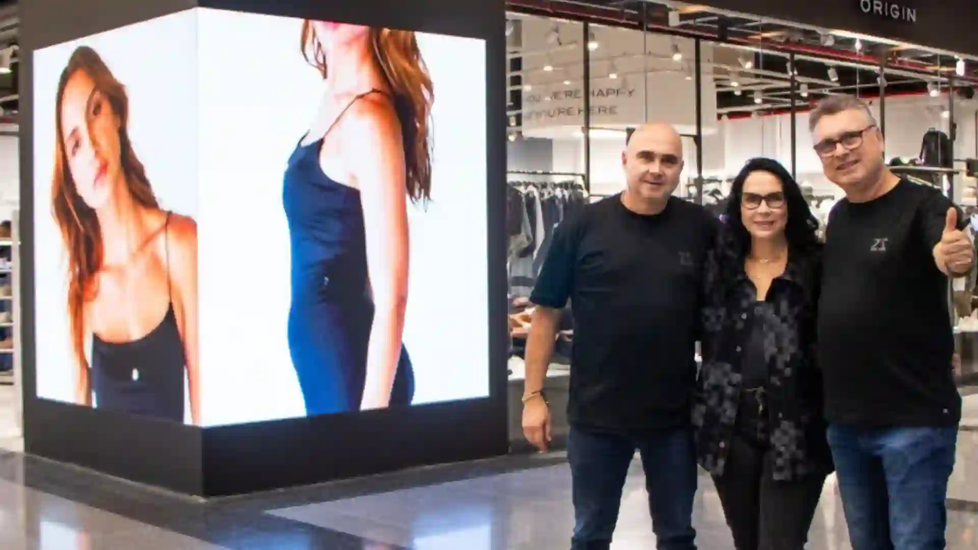 El retail colombiano que impulsa 40 marcas de moda, destacando el talento nacional premium