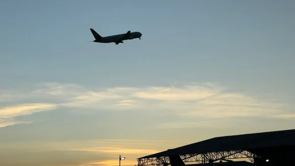 Confirman cierres del espacio aéreo en Bogotá: fechas, horarios y recomendaciones de la Aerocivil