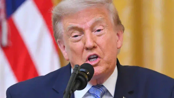 Donald Trump desclasificó documentos y acusó a China de vulnerar el sistema electoral de EE. UU. Donald Trump desclasificó documentos y acusó a China de vulnerar el sistema electoral de EE. UU.