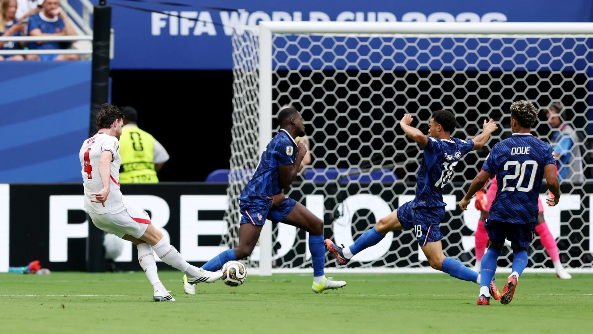 Gol de Inglaterra ante Francia