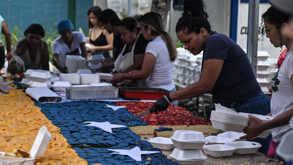 El pastel más grande en la historia de Venezuela será repartido entre niños damnificados por los sismos El pastel más grande en la historia de Venezuela será repartido entre niños damnificados por los sismos