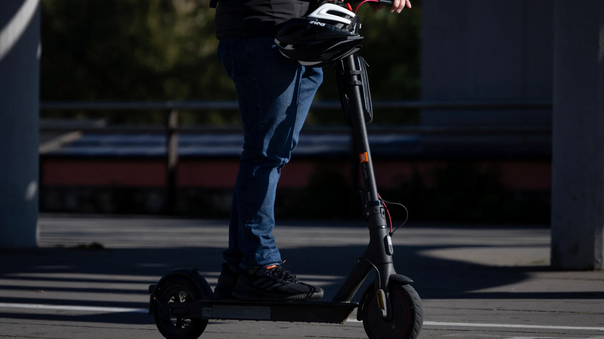 nuevas reglas patinetas scooters electricas en colombia