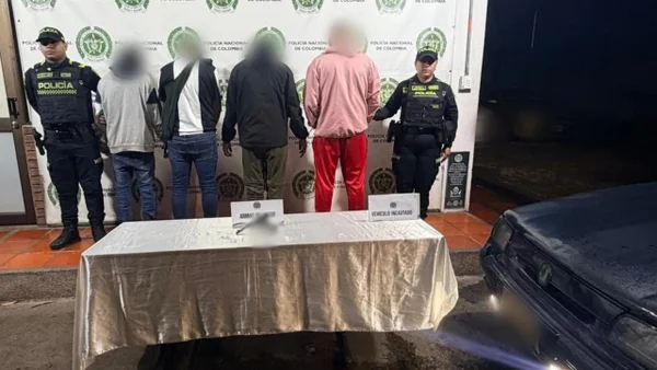 Autoridades dieron con presunta banda delincuencial gracias a infracción en carril de Transmilenio Autoridades dieron con presunta banda delincuencial gracias a infracción en carril de Transmilenio