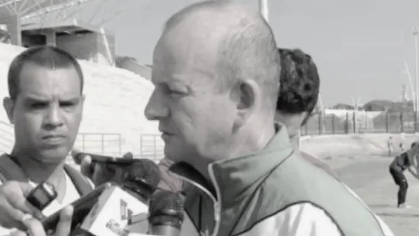Murió Óscar Aristizábal, histórico técnico del FPC, mientras dirigía un entrenamiento