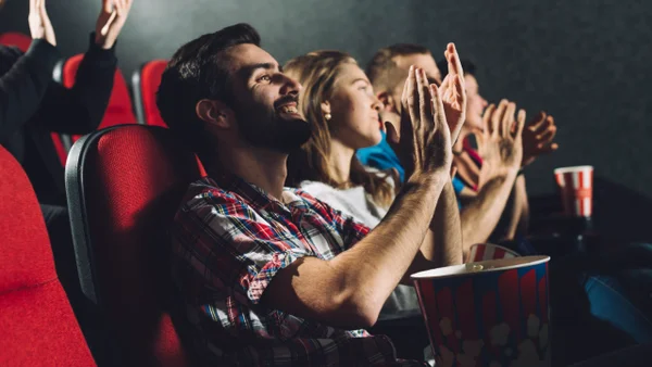 ¿Busca un plan diferente en Bogotá? Este cine combina gastronomía y rooftop ¿Busca un plan diferente en Bogotá? Este cine combina gastronomía y rooftop