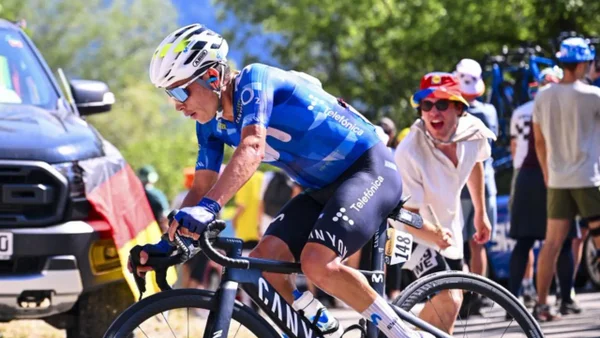 Parte médico oficial de Einer Rubio tras violento accidente en el Tour de Francia 2026