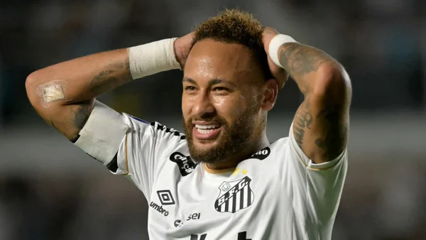 Neymar confirma decisión con la Selección de Brasil tras el Mundial: "ya no quiero más" Neymar confirma decisión con la Selección de Brasil tras el Mundial: "ya no quiero más"