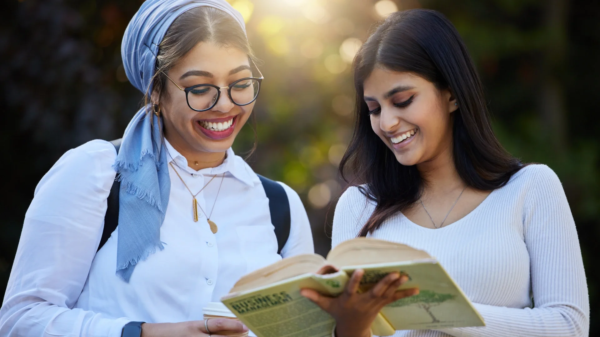 becas-icetex-mujeres-en-india