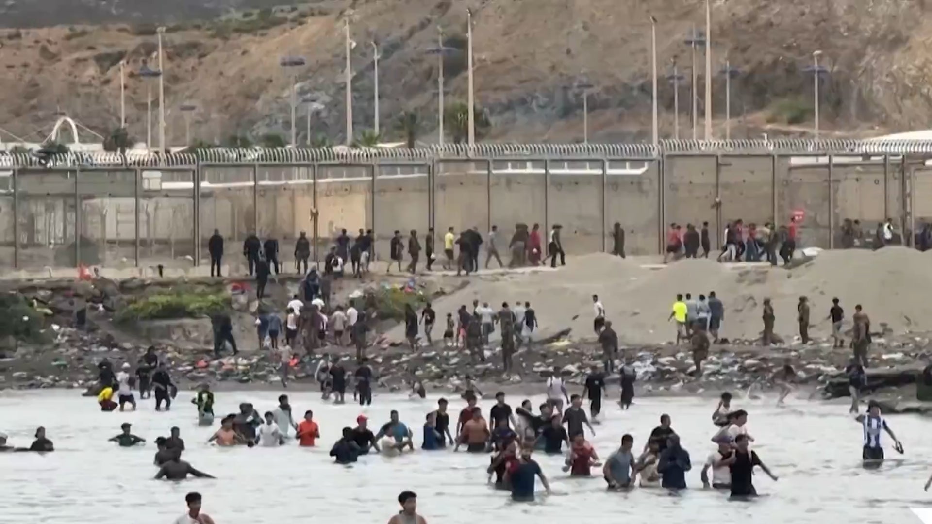 Más de 48.00 migrantes que ingresaron irregularmente a Ceuta ya regresaron a Marruecos
