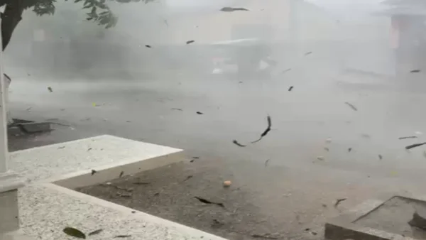 VIDEO: Fuerte vendaval dejó más de 400 viviendas afectadas en el Atlántico VIDEO: Fuerte vendaval dejó más de 400 viviendas afectadas en el Atlántico