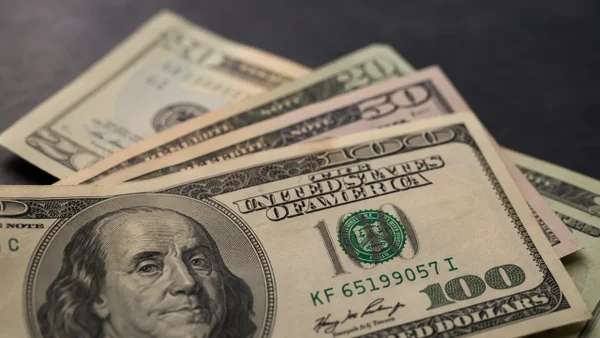 ¡Cambio CLAVE en el precio del dólar en el cierre de HOY 4 de agosto de 2026