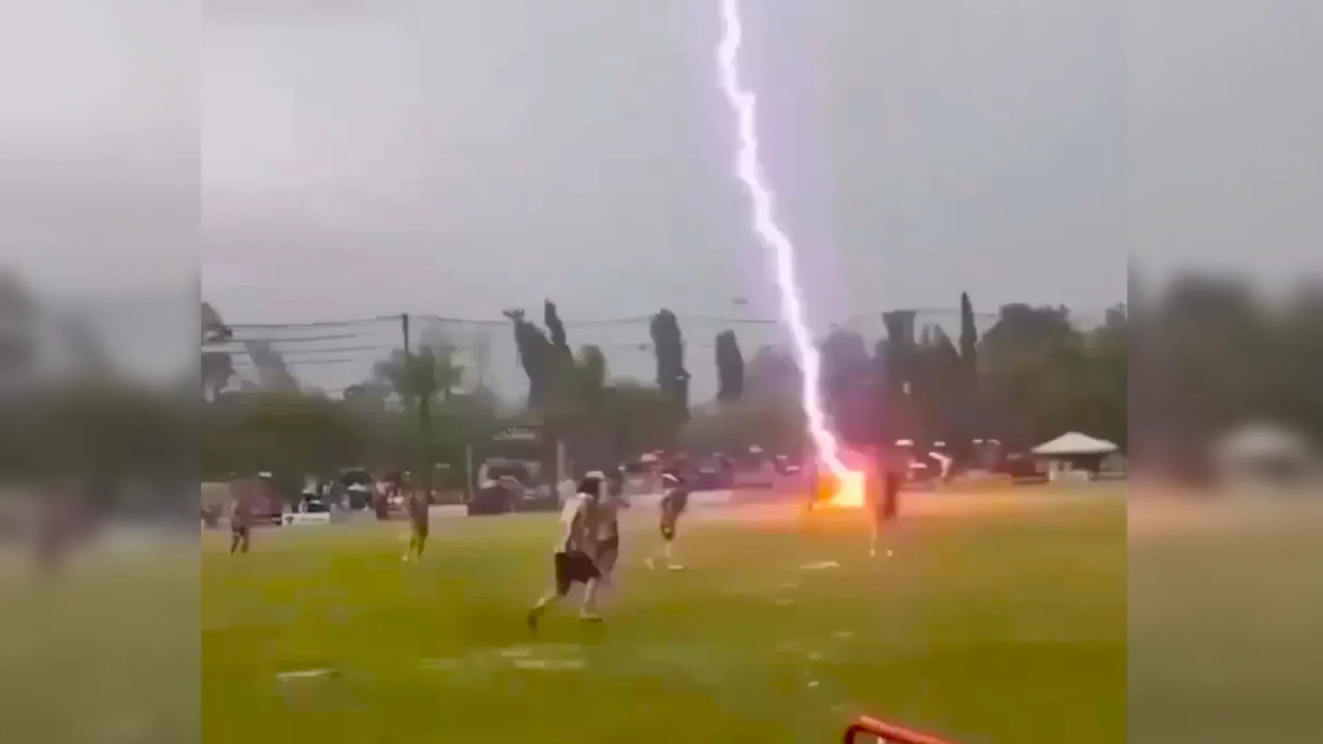 futbolista asesinado por rayo en Tailandia