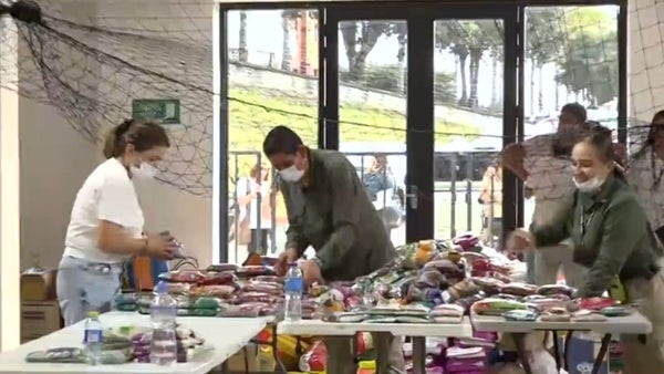 Manizales convierte al Coliseo Menor en centro de acopio tras el terremoto Manizales convierte al Coliseo Menor en centro de acopio tras el terremoto