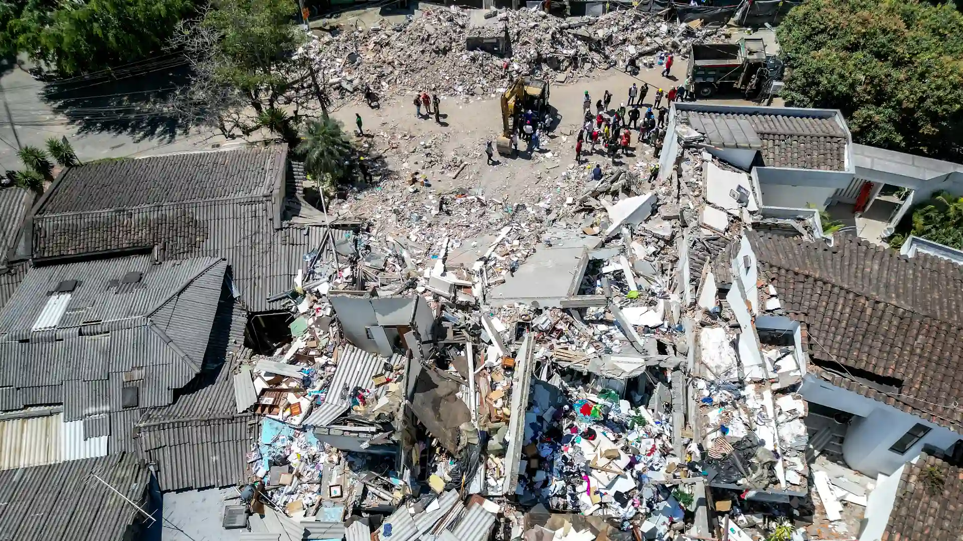 Gobierno reveló el plan estratégico para reconstruir las 65.000 viviendas destruidas por el terremoto