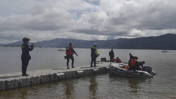 Buscan a mujer que desapareció tras el hundimiento de una lancha en Guatavita: esto se sabe Buscan a mujer que desapareció tras el hundimiento de una lancha en Guatavita: esto se sabe